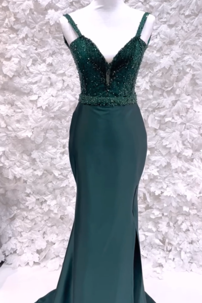 The Emerald Allure Dress